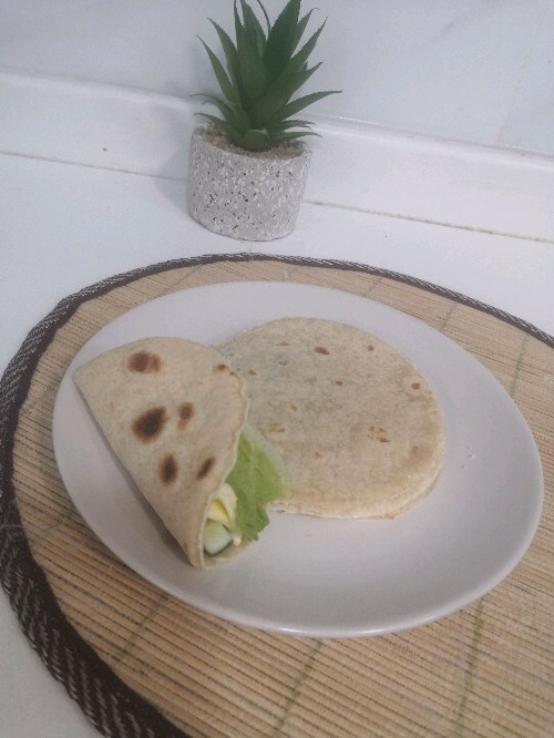 خبز تورتيلا صنع منزل بدون مواد حافظه