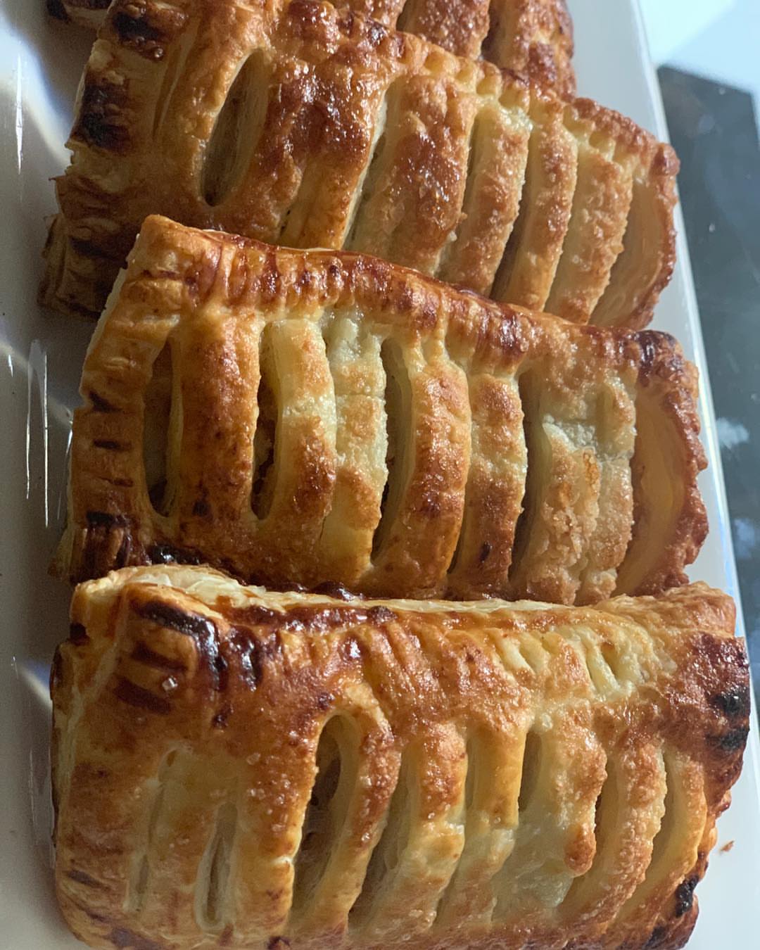 فطيرة التفاح اللذيذه والهشه apple pie . #جاتوه#مشاريع#اسر_منتجة#حفلات