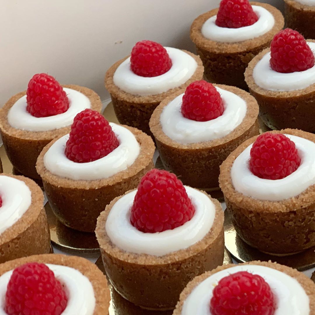 London cheesecake made by Haneenoo’s kitchen ‍#homemade #fresh #london #jeddah #durrah #ca