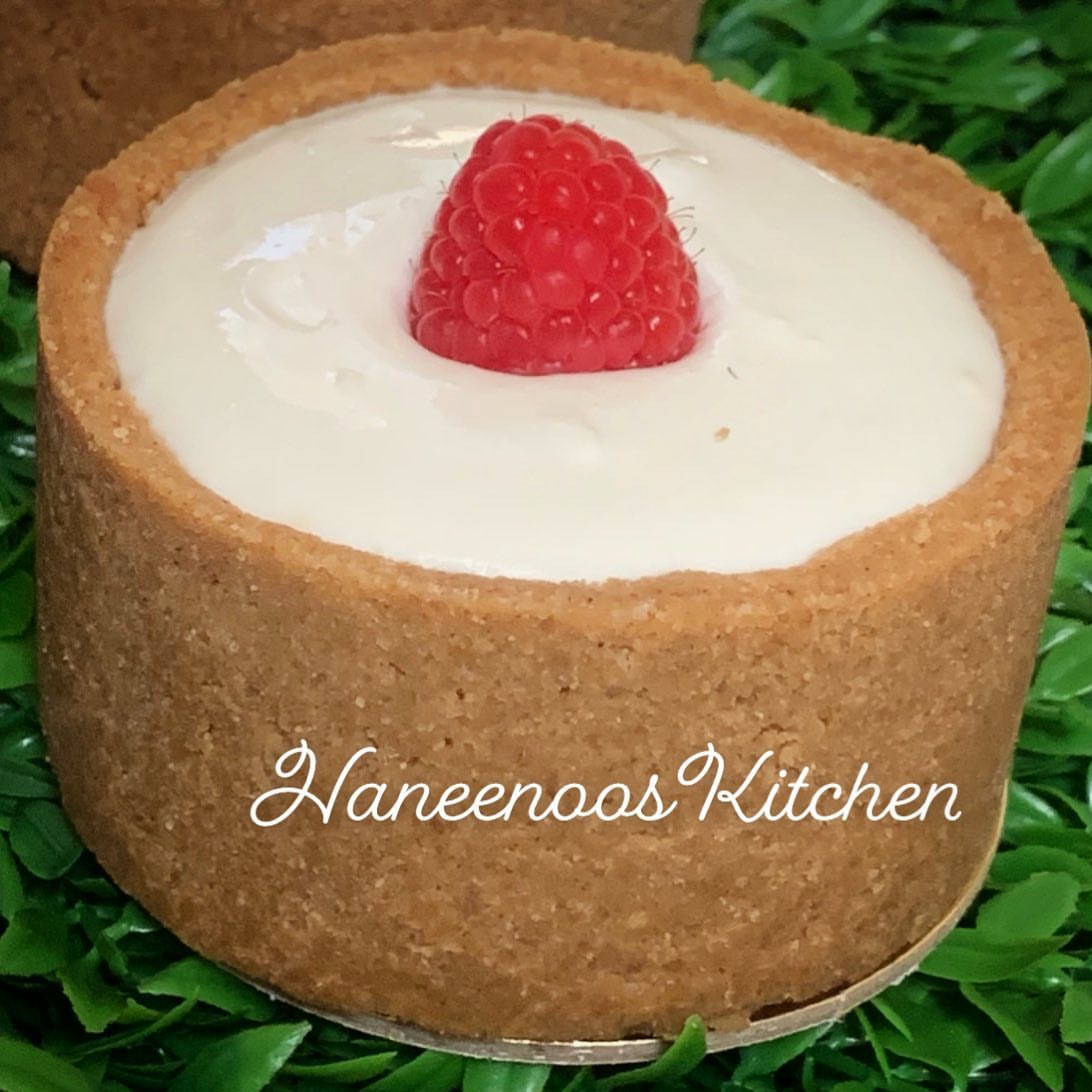 لاتنسوا تزورونا في كريت London cheesecake made by Haneenoo’s kitchen ‍#homemade #fresh #lo