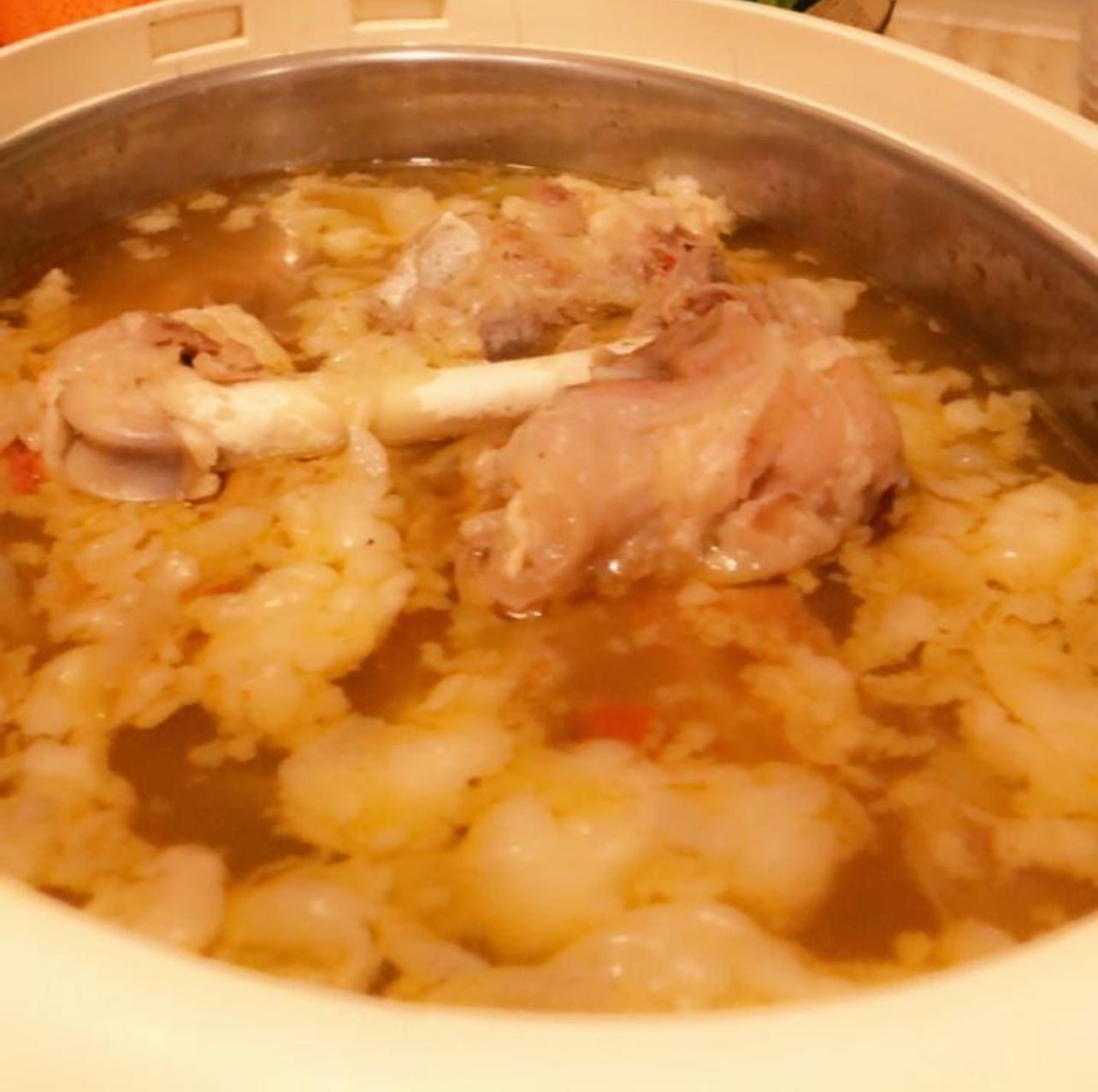 حافظة مرق لحم خروف