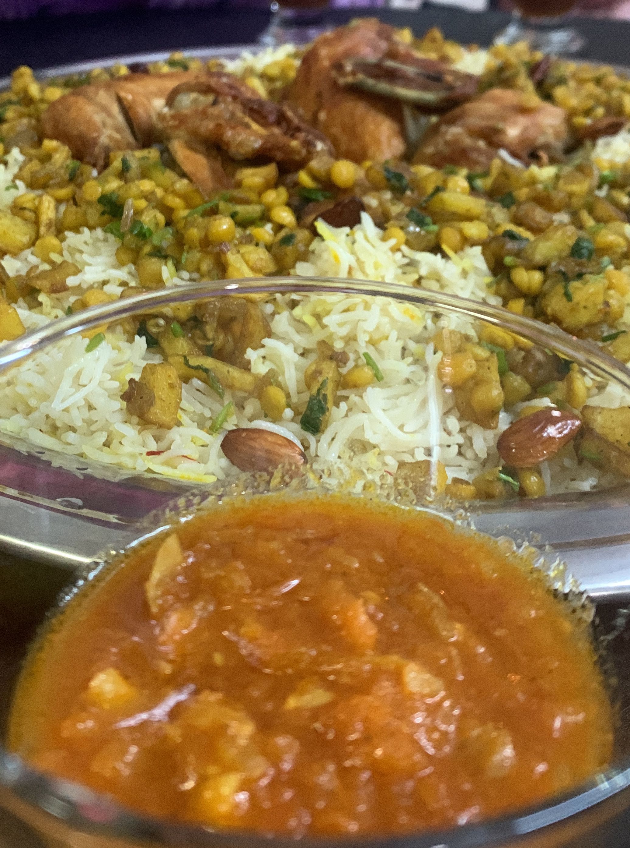 رز ابيض بخلطه خاصه ودجاج محمر