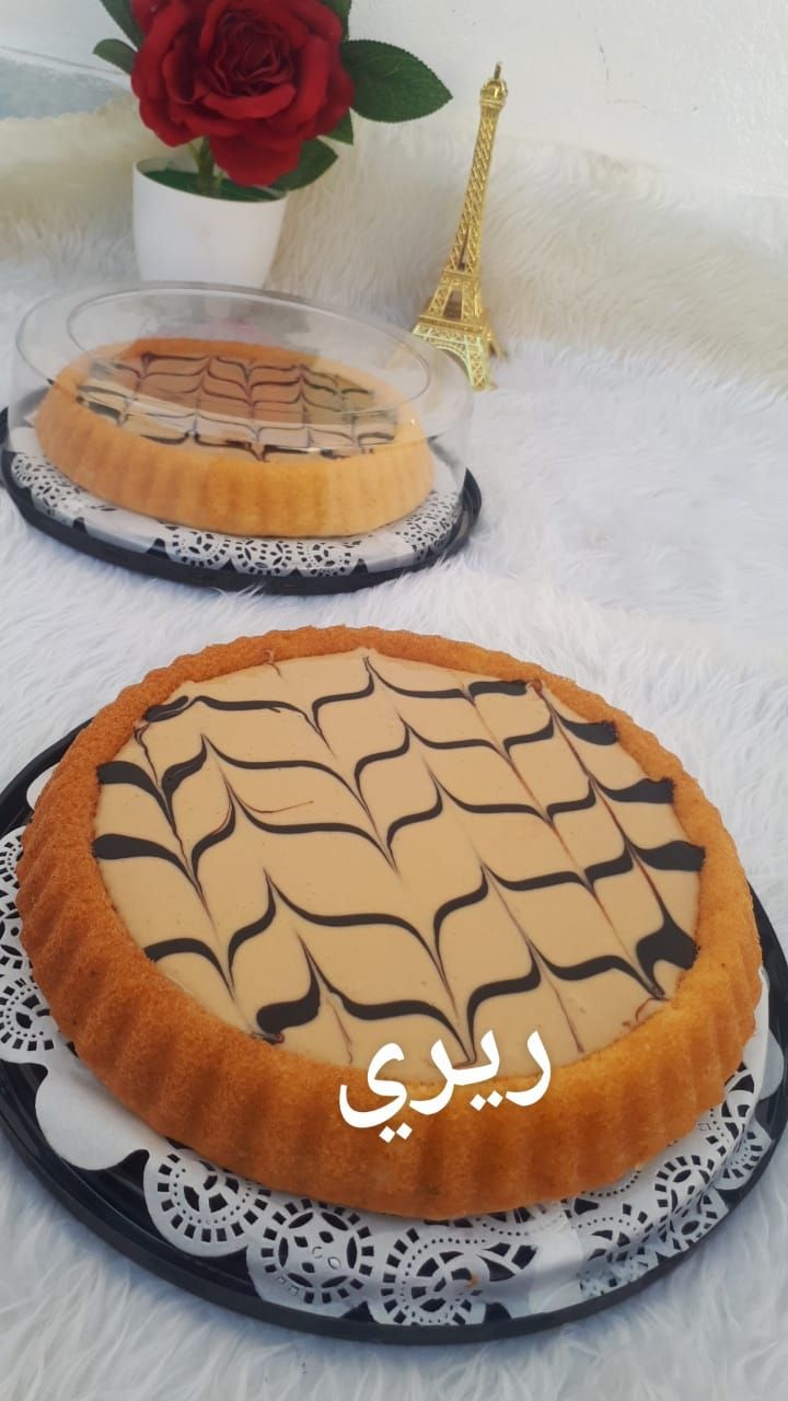 تارت فانيليا بصوصات منوعه يوجد مقاسيين وسط وصغير
