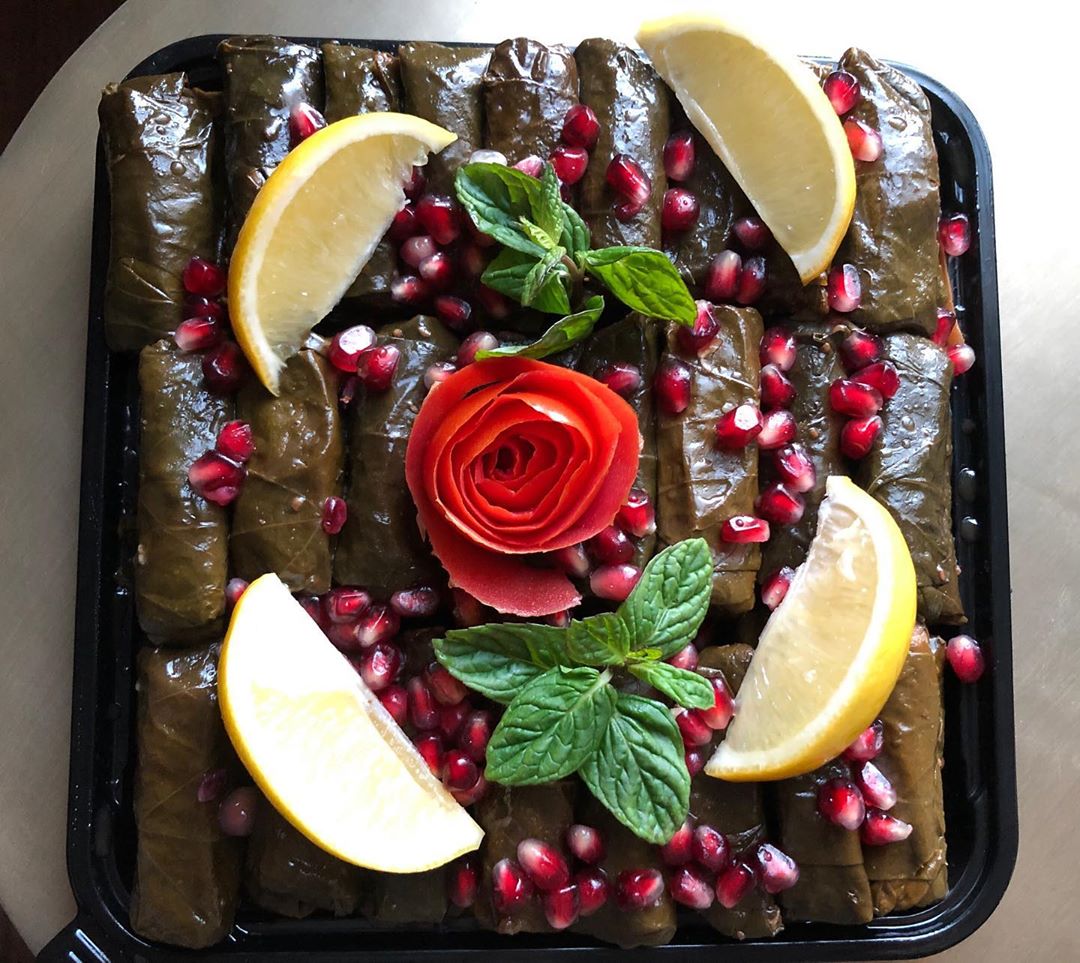 ورق عنب بالعافية لصاحبة الطلب❤️ . #الدمام_الخبر #حلوياتي #الظهران #الظهران_الخبر #ورق_عنب