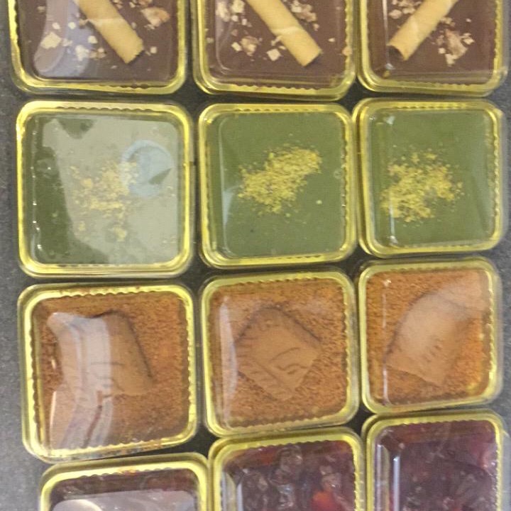 تشيز كيك بعدة نكهات