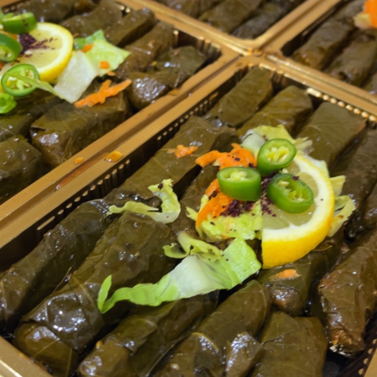 ورق عنب بدبس الرمان واليمون سبايسي