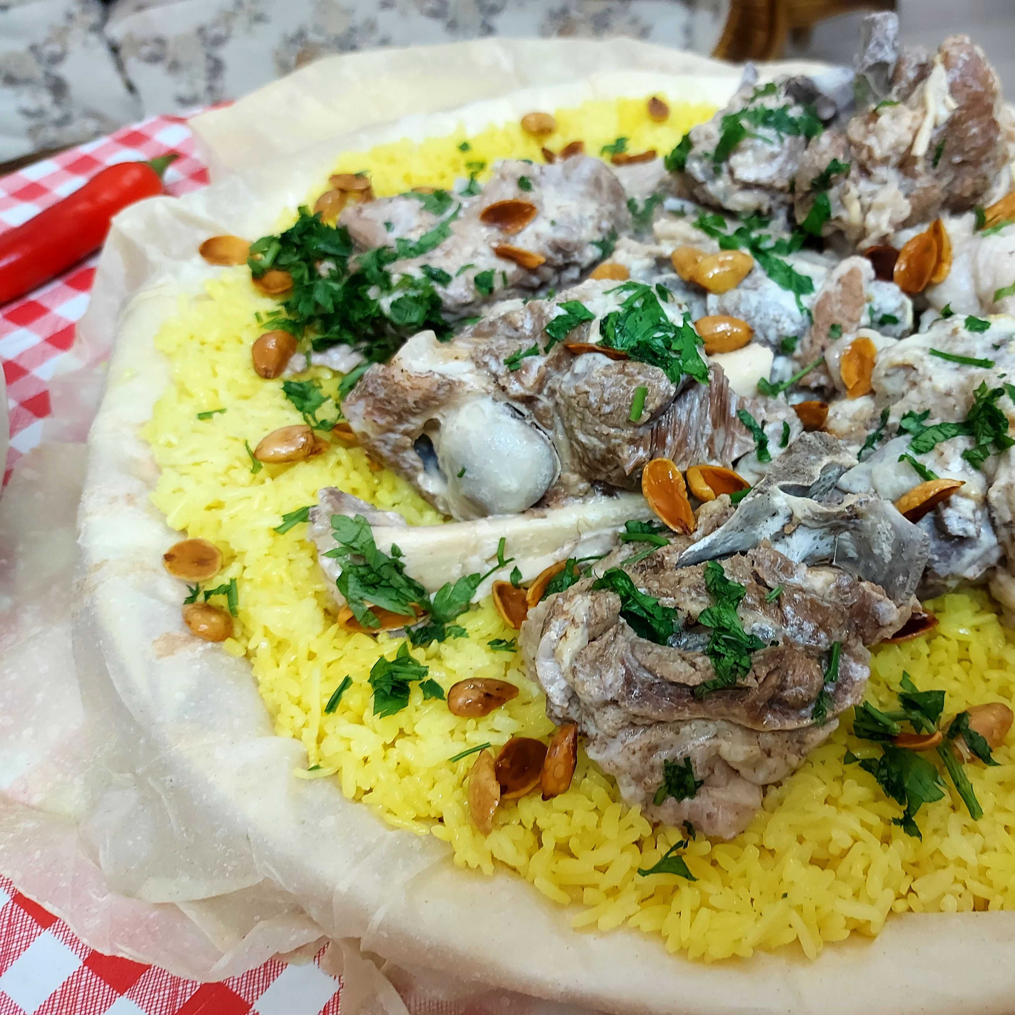 منسف اردني الشكل والطعم بيحكي