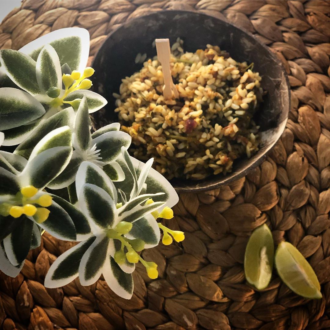 حشوة ورق العنب الرهيبه ❤️.. بصوص الليمون الحامض✨ تقدرون تطلبون ورق العنب قبل بيوم او يومي