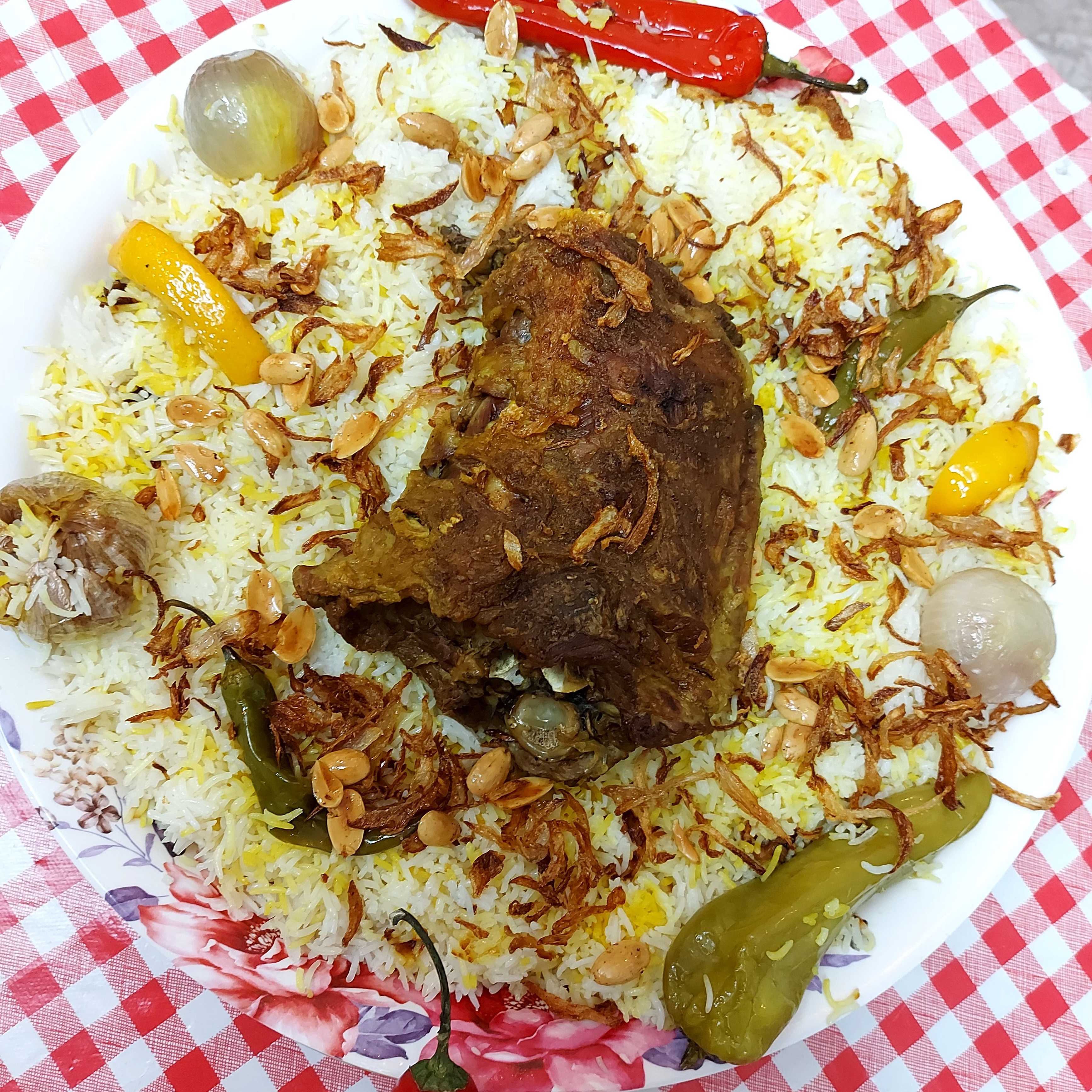 رقبة خروف مع رز مشخول