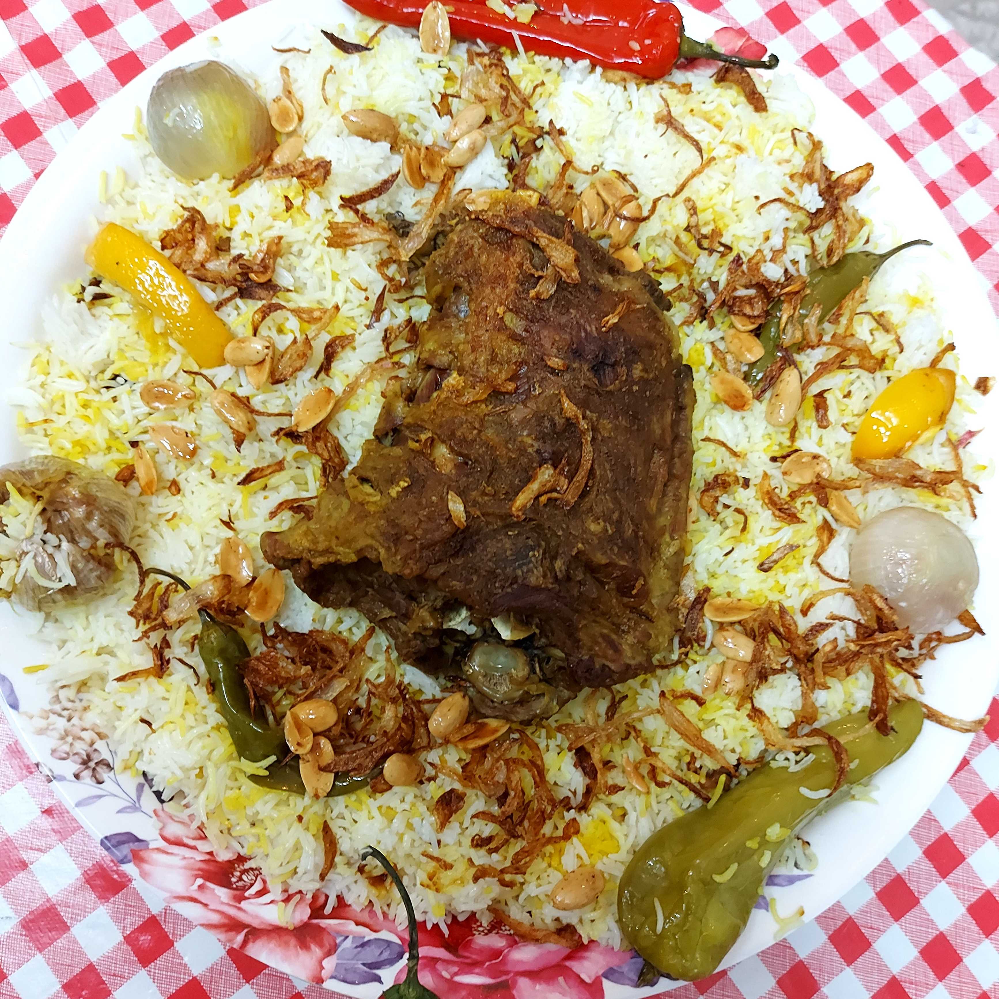 رقبه خروف مع رز مشخول