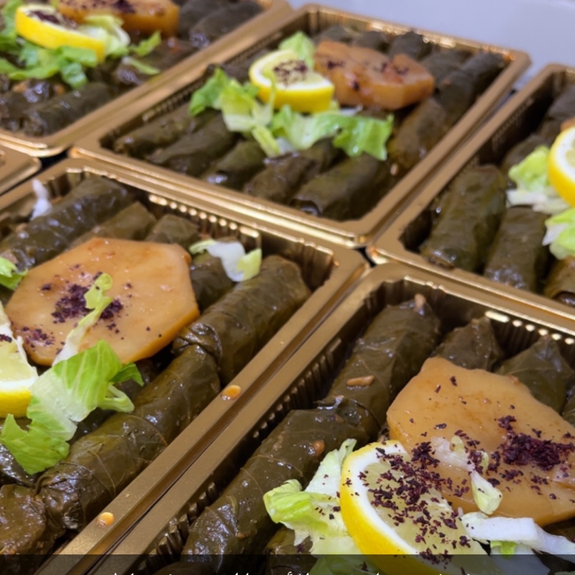 ورق عنب بدبس الرمان واليمون