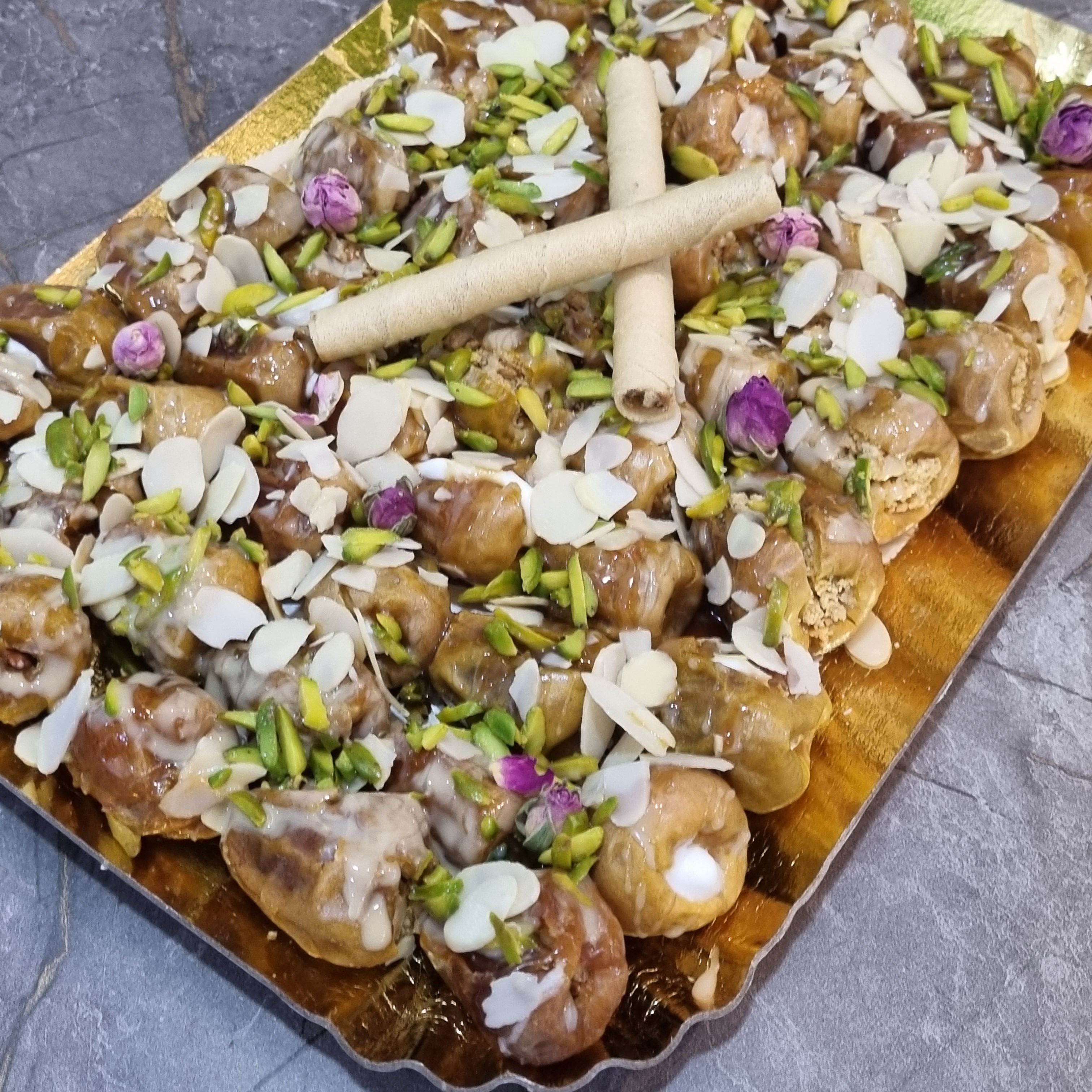 نص كيلو تمر محشي كلاسيك_قشطه