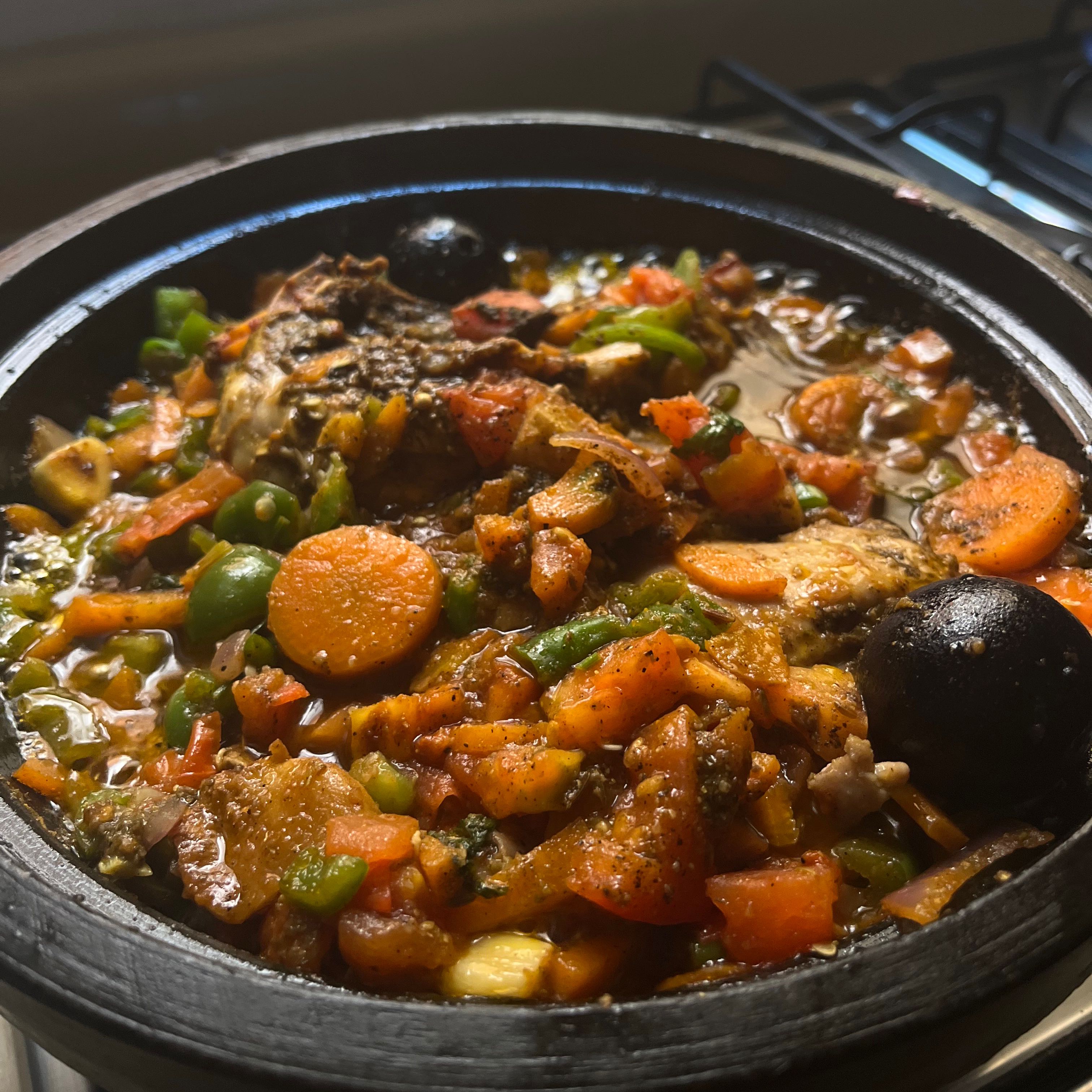 ايدام دجـاج بالخضار نص دجـاج:25﷼ حبه دجـاج:50﷼