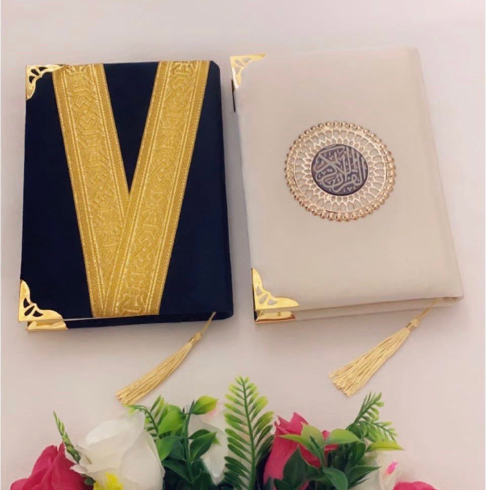 عرض مصحفين ب120حجم وسط غير شامل التوصيل