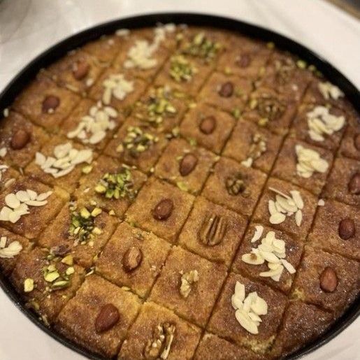 بسبوسه مزينه بمكسرات