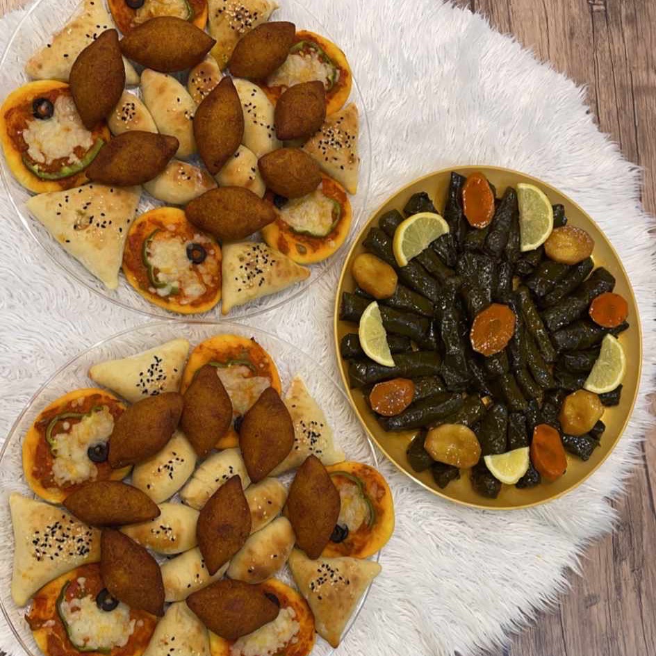ورق عنب وكبه وفطائر