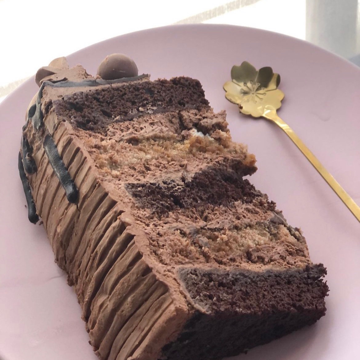 cake chocolate caramel كيكً شوكولا جوزو كراميل
