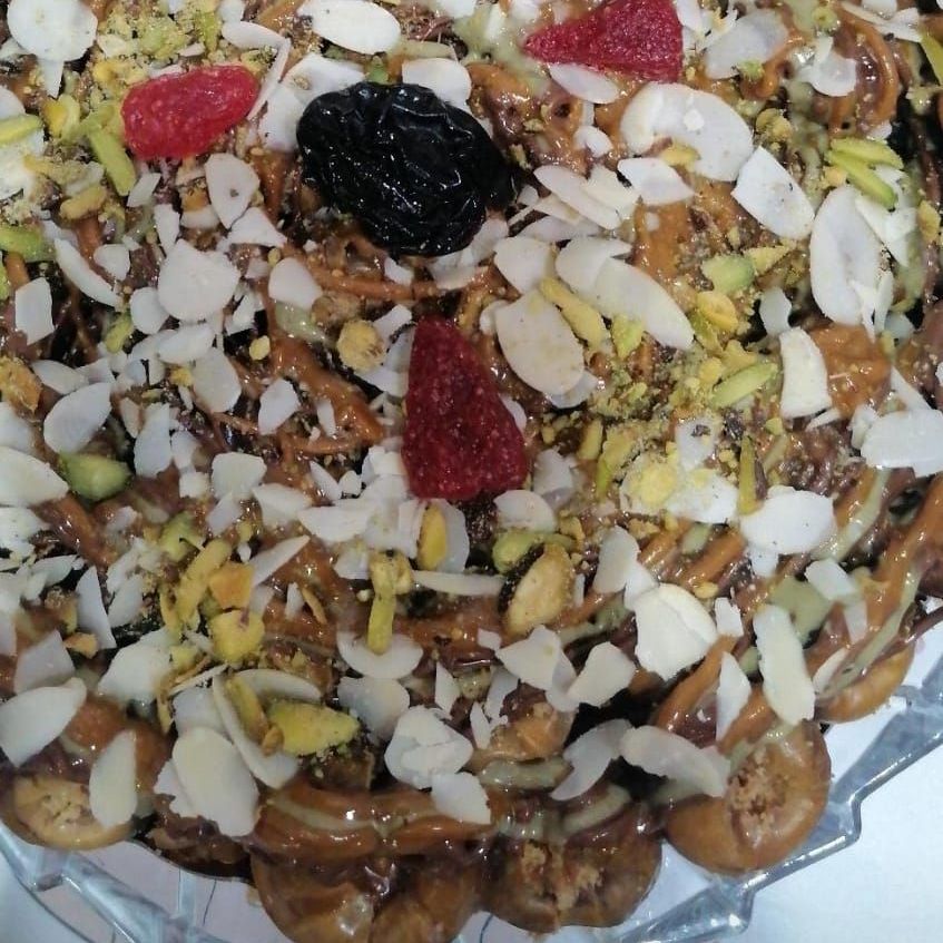تمر محشي بصوصات لذيذه