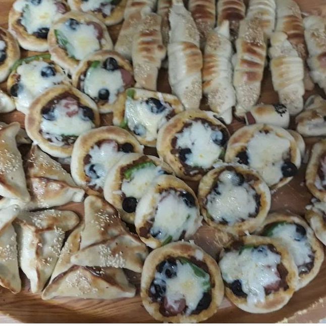 فطائر مشكله بيتزا حبات كروسوان سبانخ