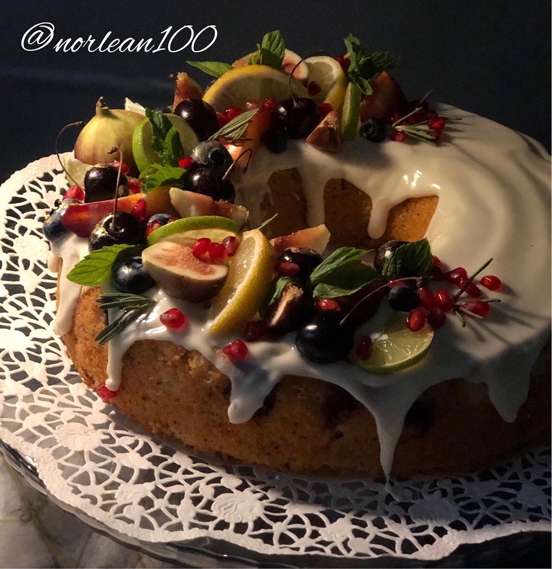 كيكة ليمون نورلينا بالحجم الكبير و الفاكهه الموسمية، تتوفر بالطلب❤️ . للطلب التواصل دايركت