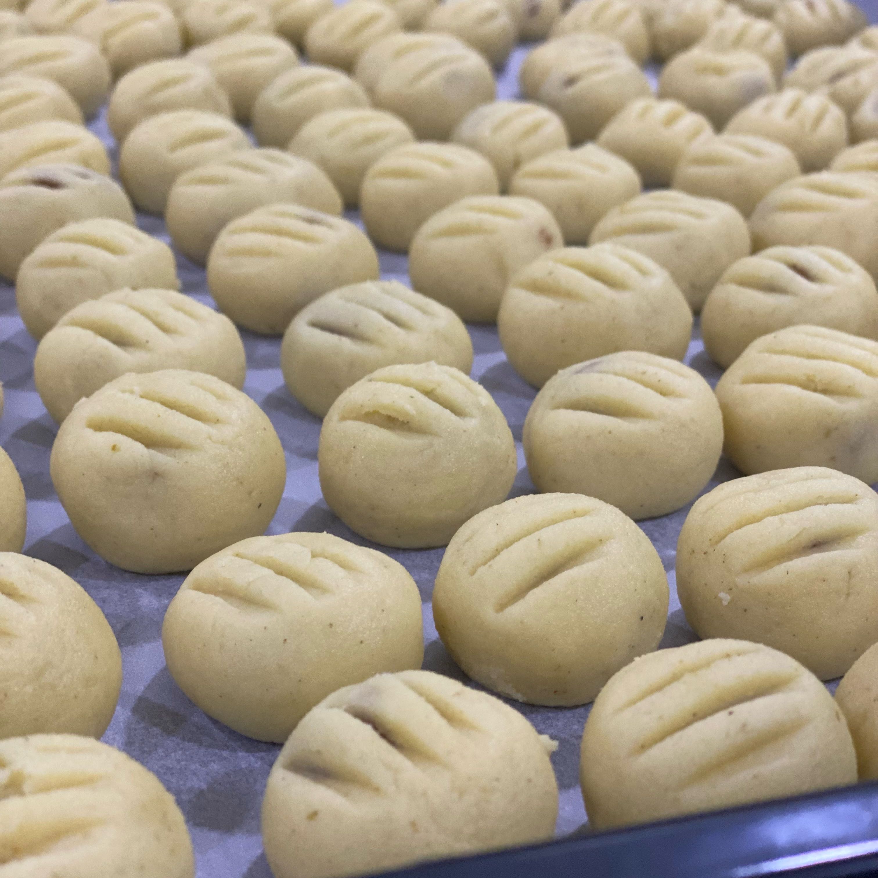 معمول العيد فستق تمر جوز