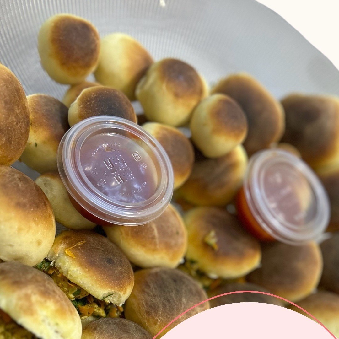 فطاير بحشوات مختلفه دجاج تونه جبن لبنه