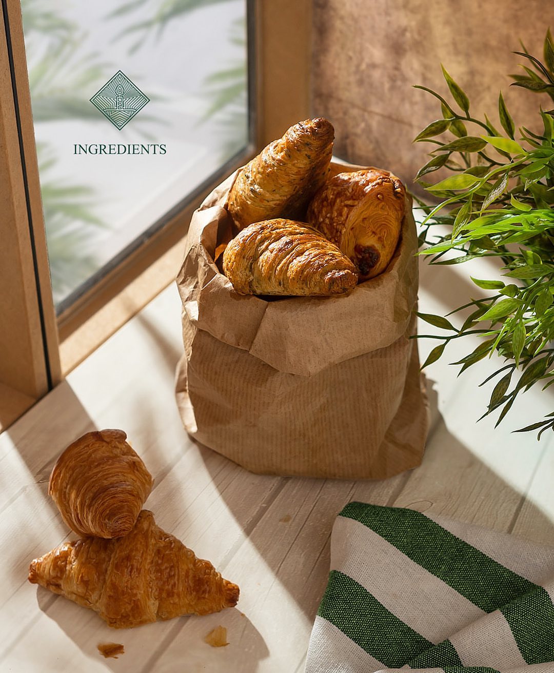 ‎إبدأ يومك صح مع المخبوزات الفرنسيه ‎توصلك محل ماتكون Start your day with the French baker