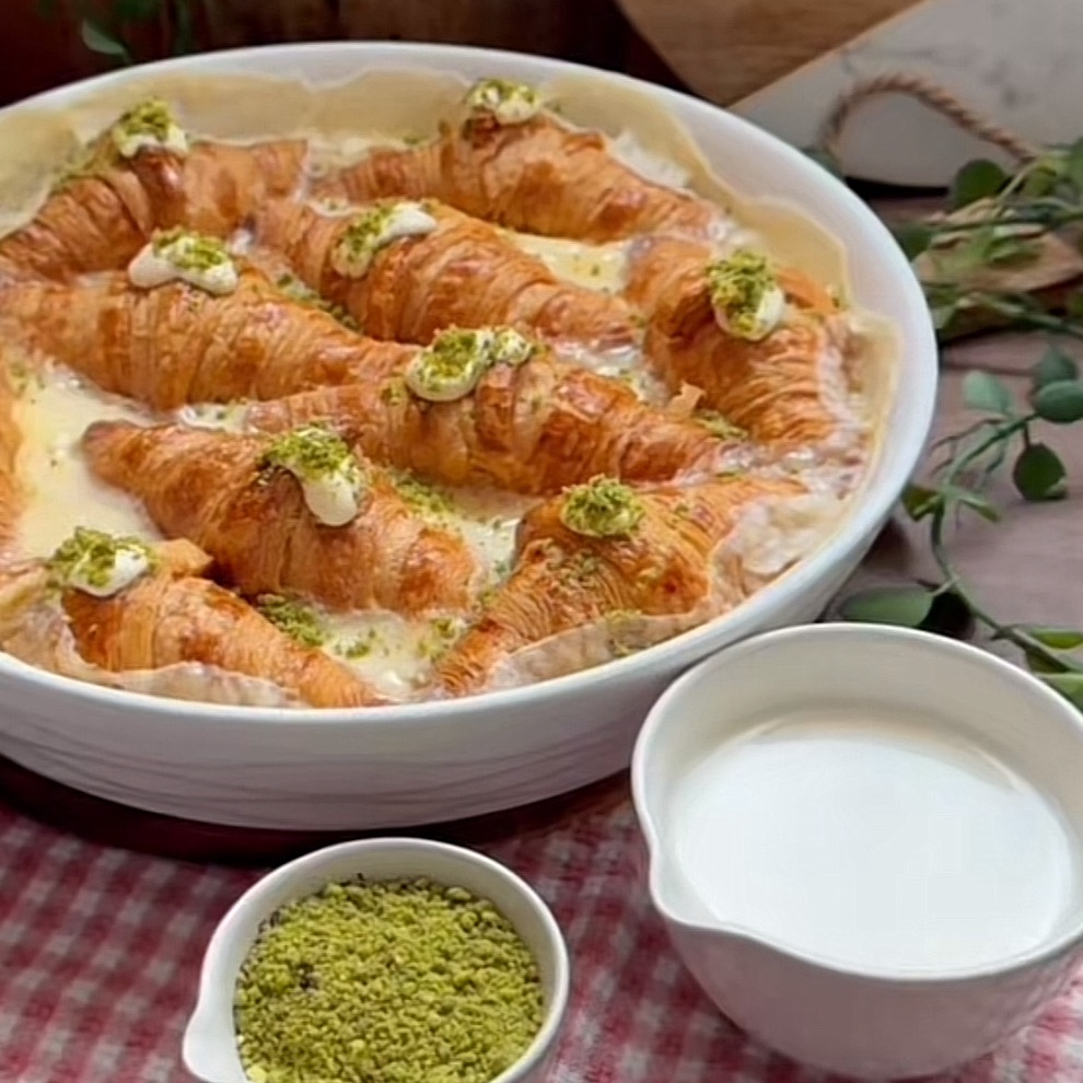 حلا الكروسون الذيذه