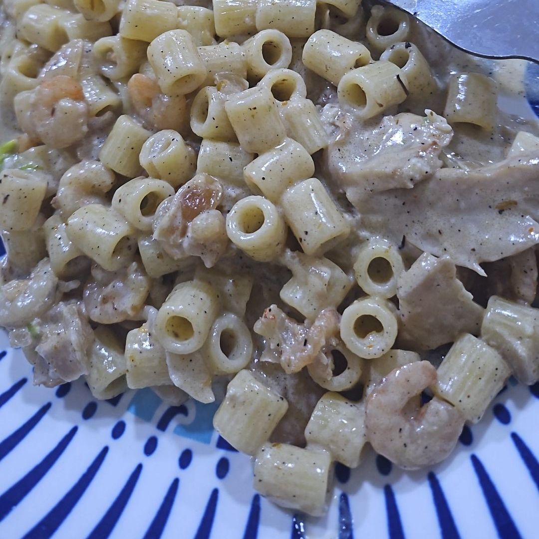 مكرونه بالكريمه والدجاج