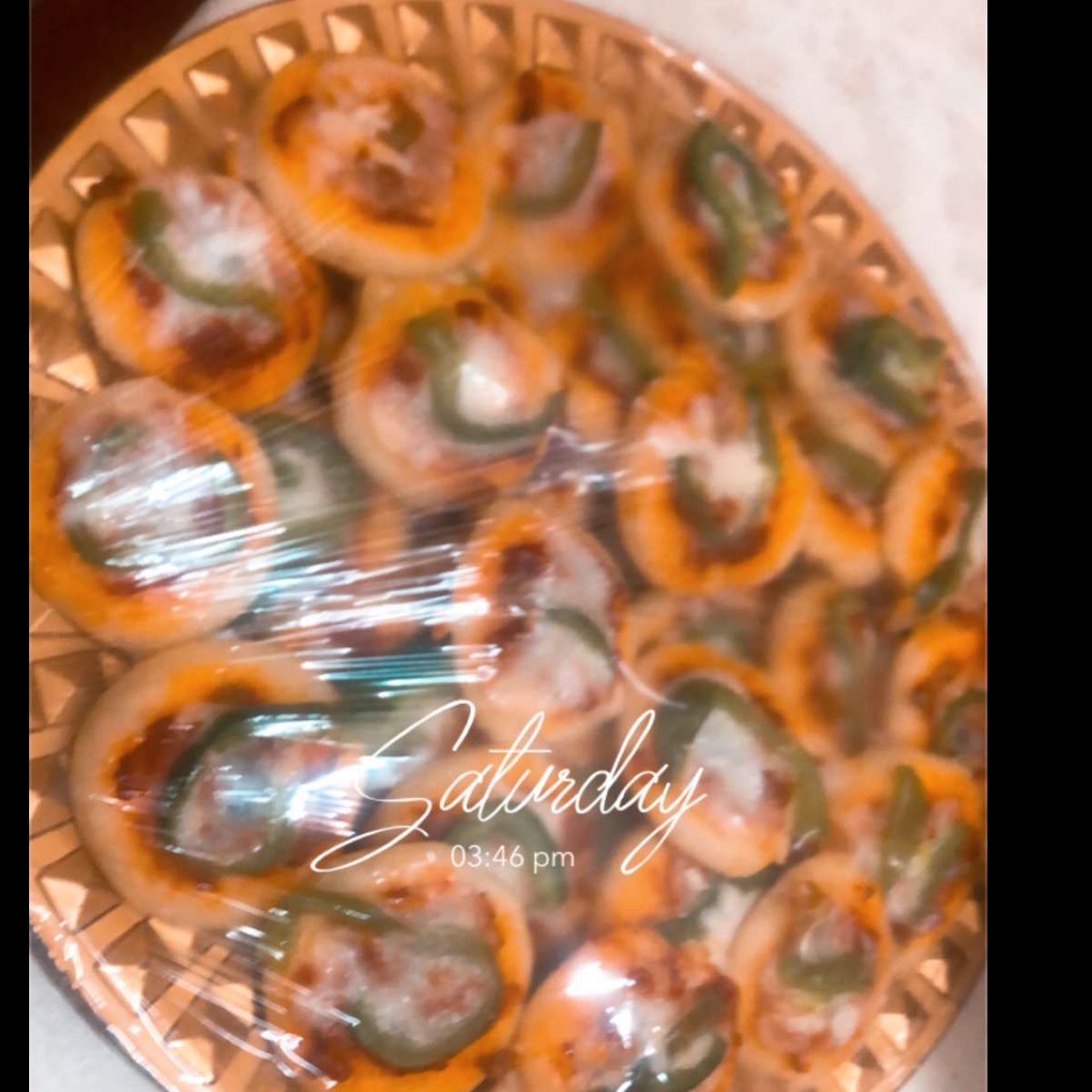 بتزا حبات صغار