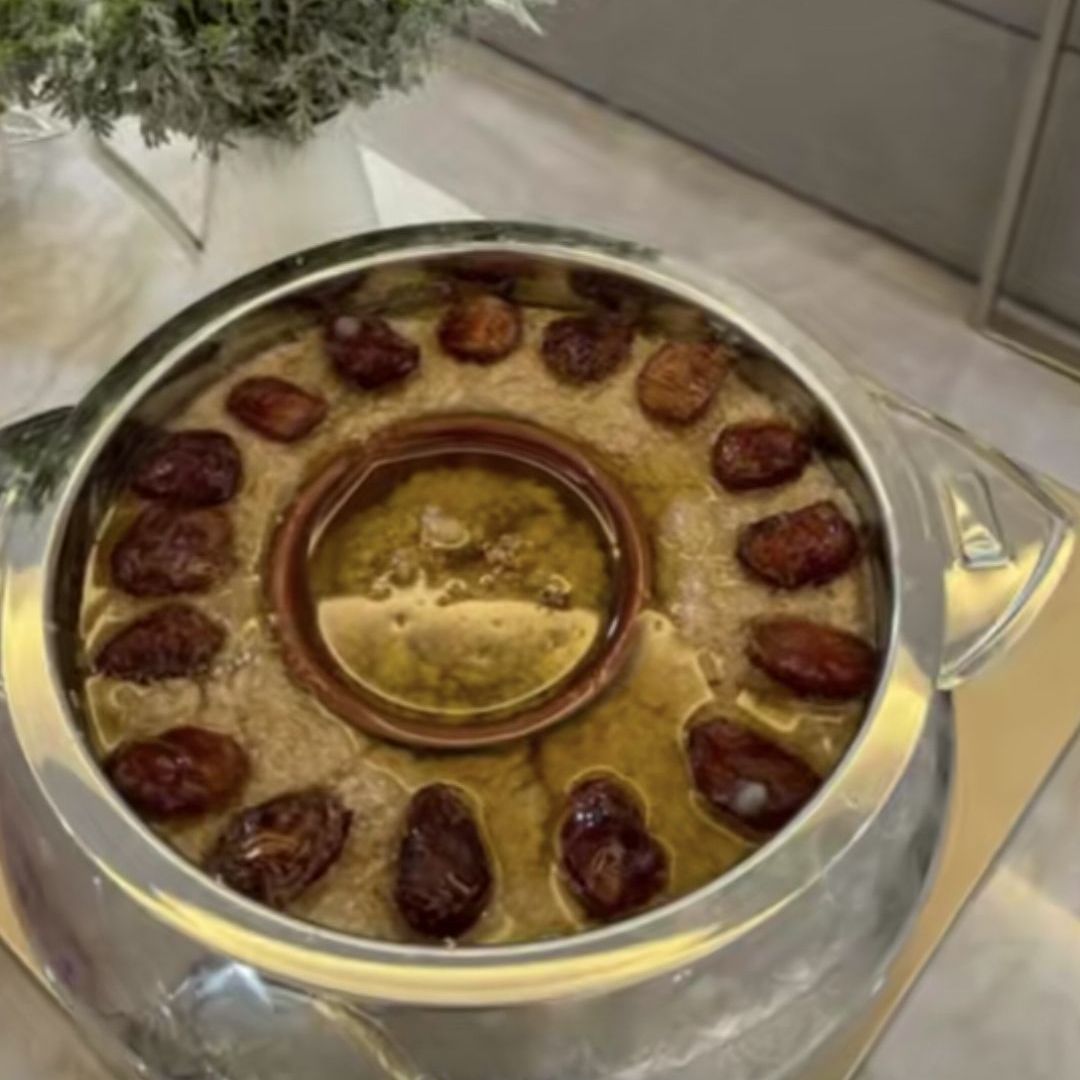 عريكة تمر بالسمن والعسل