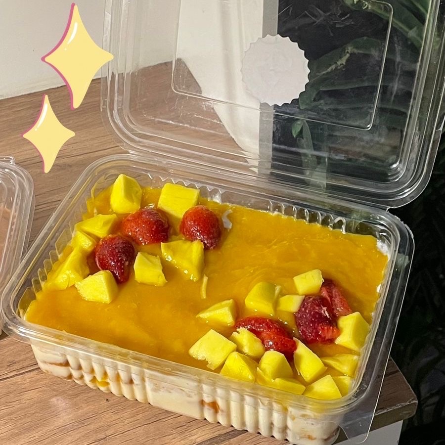 ✨ “ترفل منجا .. عالم من النكهات المميزة 🍫🥭 نقدم لكم أرقى أنواع الترفل والحلويات بطعم يذ