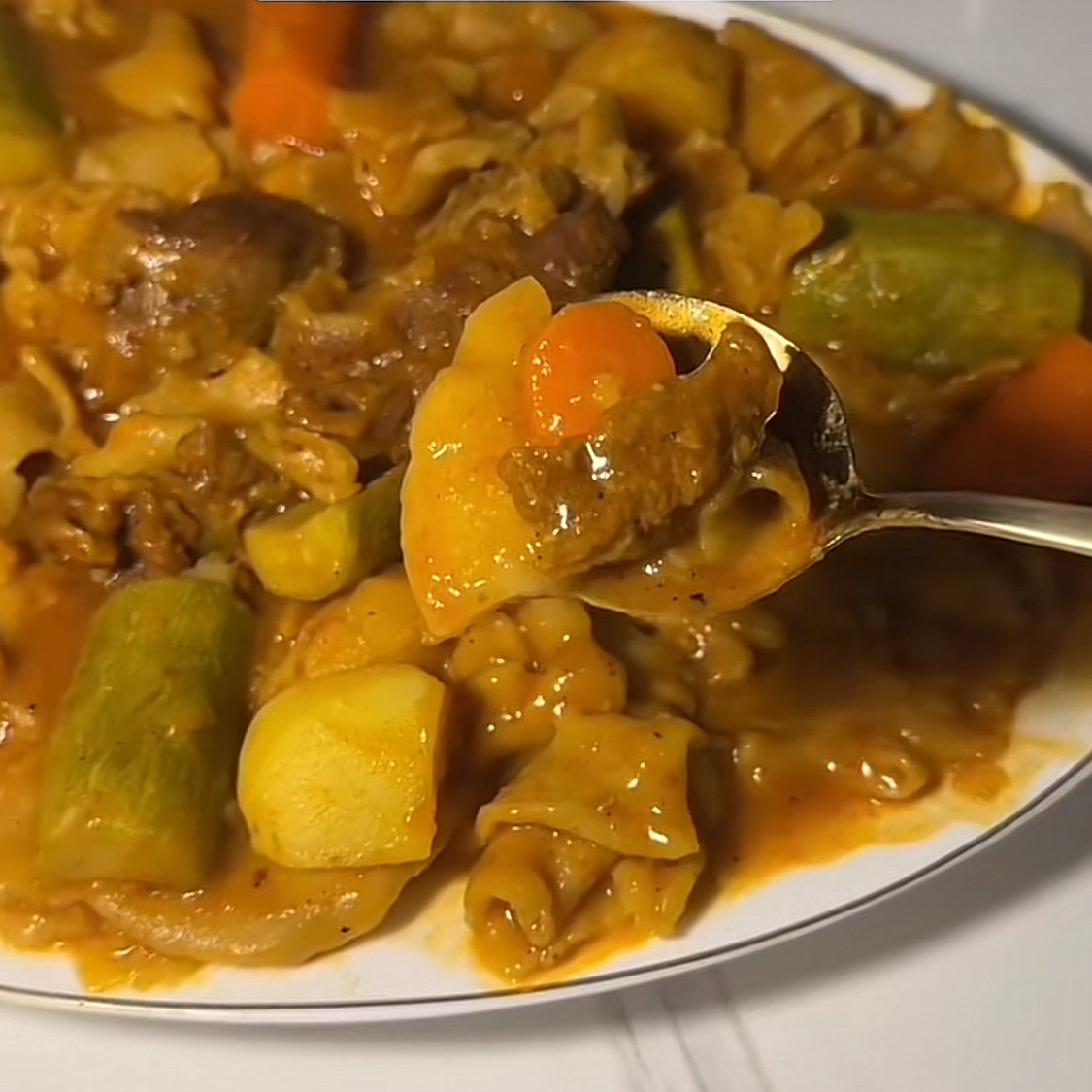 مرقوق خظار اومطازيز لحم او ساده او دجاج
