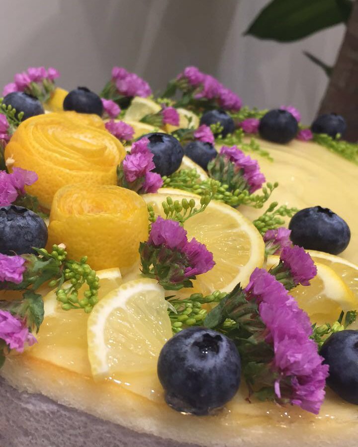 كرات التمر تصوير عميلتنا #كرات#التمر#كيكه_التمر #تمر#لذاذه#ضيافه_مميزه