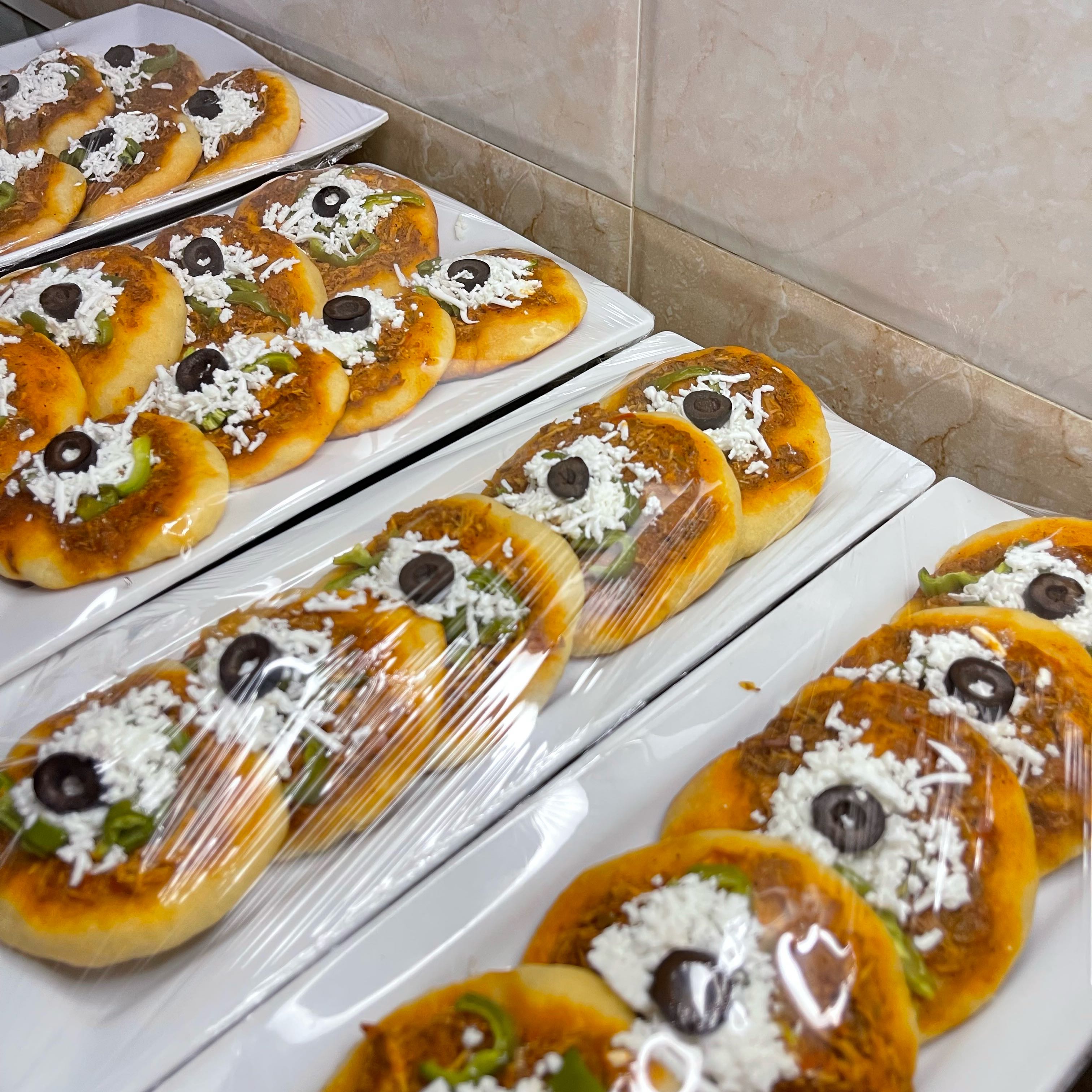 بيتزا دجاج بالجبن