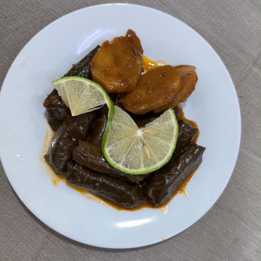 ورق عنب وفتة ورق عنب