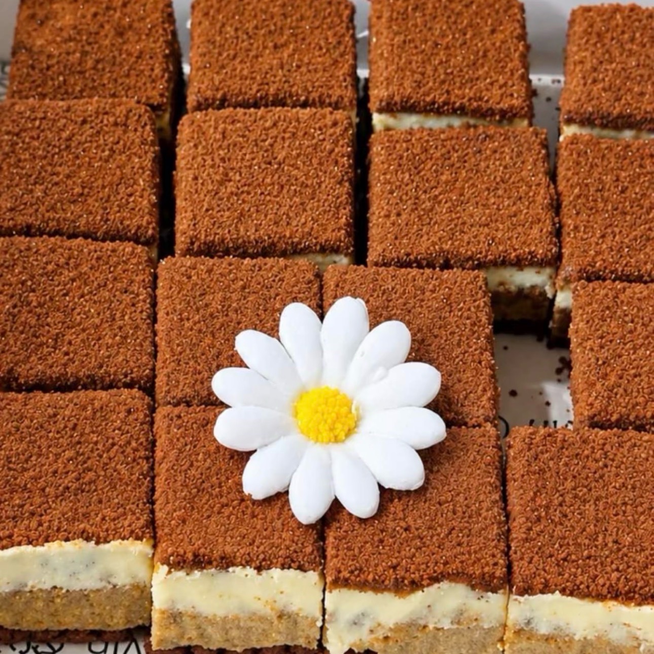 مكعبات الجوزاء اللذيذة .😋🤎
