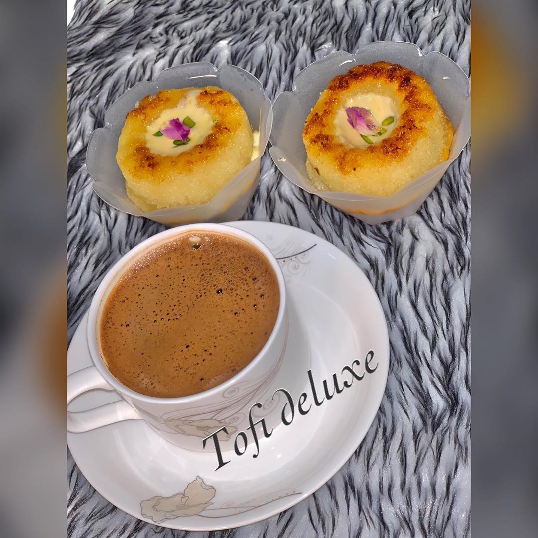 حابة تتميزين عند ضيوفك بحلا لذيذ وفخم ؟ ميني بسبوسة بصوص الزعفران 12 حبةب 100 لذاذذذة #لوت