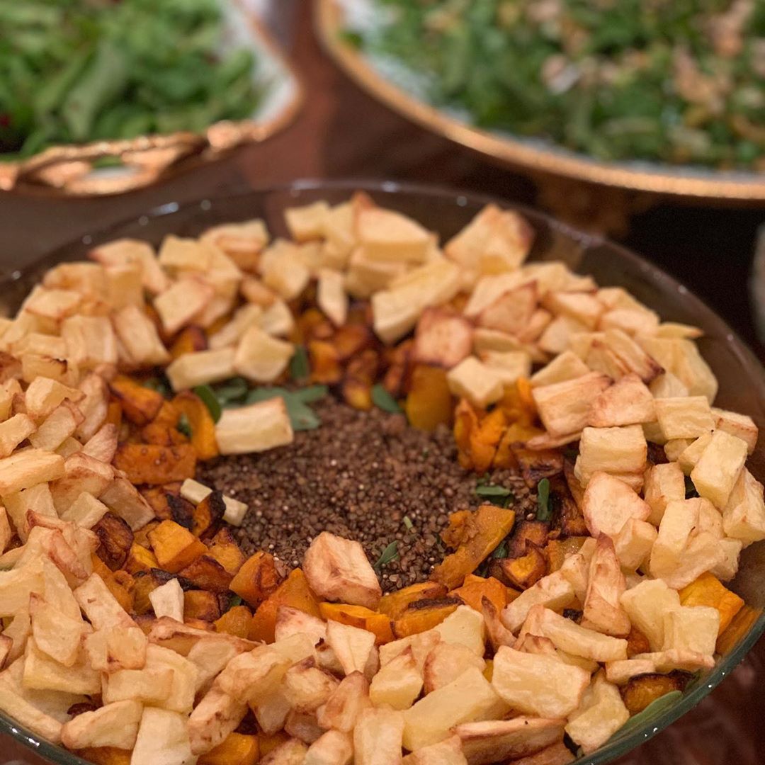 •Salad• ‎ #تقديمات_زواج #افنان_الباتل #مطبخ #لايف_باي_ان_تقديمات #عشاء #عشاء_ضيوف #عشاء_لذ
