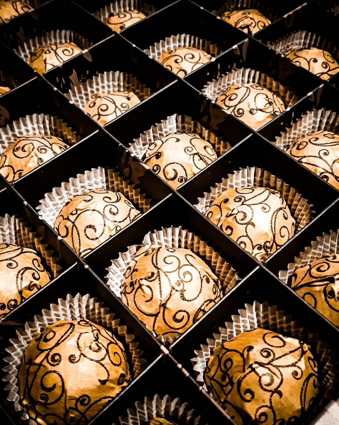 Whats the best time for chocolate Right now!. متى افضل وقت للشوكولاته؟ الان! _____________