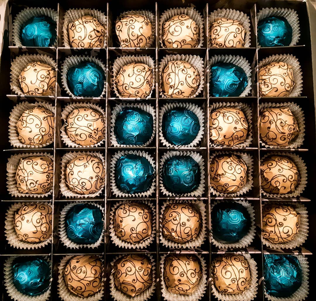 بكل حب من شوكولامنتس ❤ With love from chocolaments ❤ _____________________________________