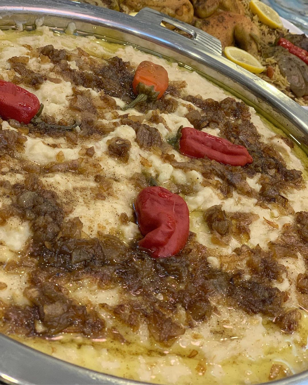 جريش ابيض بالكشنة بألف عافية يارب ❣️ يهمنا رأيكم و تزويدنا بملاحظاتكم❤️ ماشاءالله#هريس#جري