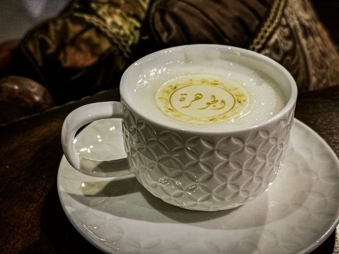 مع شراب الكاسترد