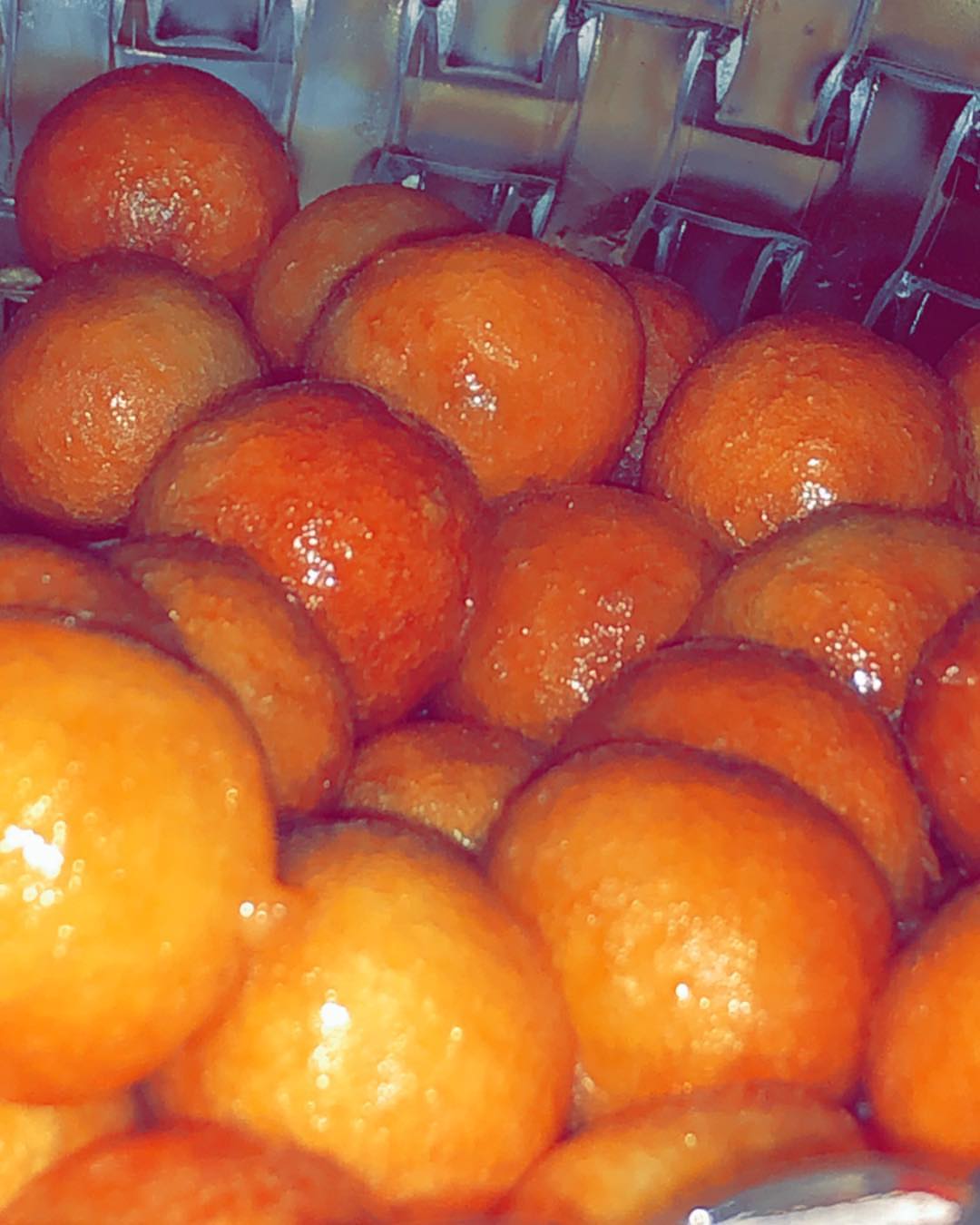 للطلب واتس ي حلوين