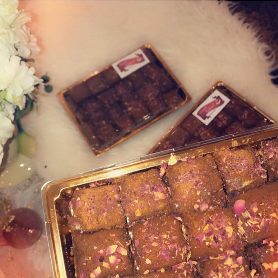 . بسم الله وعلى بركة الله ابتديت مشروعي الصغير ✨ بسبوسه محشية لذيذة نسعد باستقبال طلباتكم