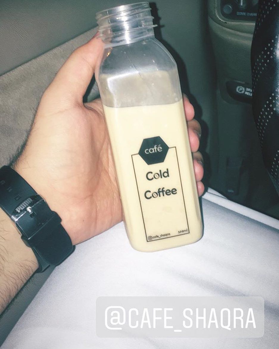 تصوير احد الزبائن بالعافيه