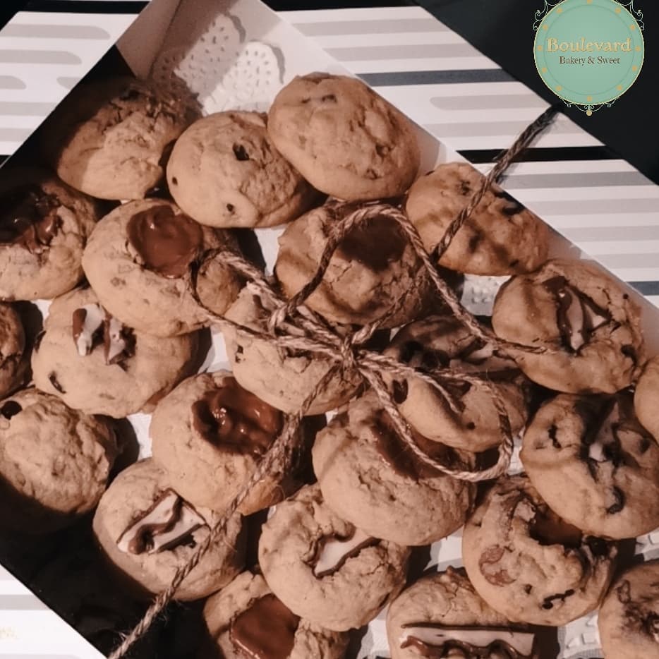 Original Cookies ❤️ 30 pieces = 65 SR . . 30 حبة كوكيز =65 SR . . للطلب من خلال الموقع أعل