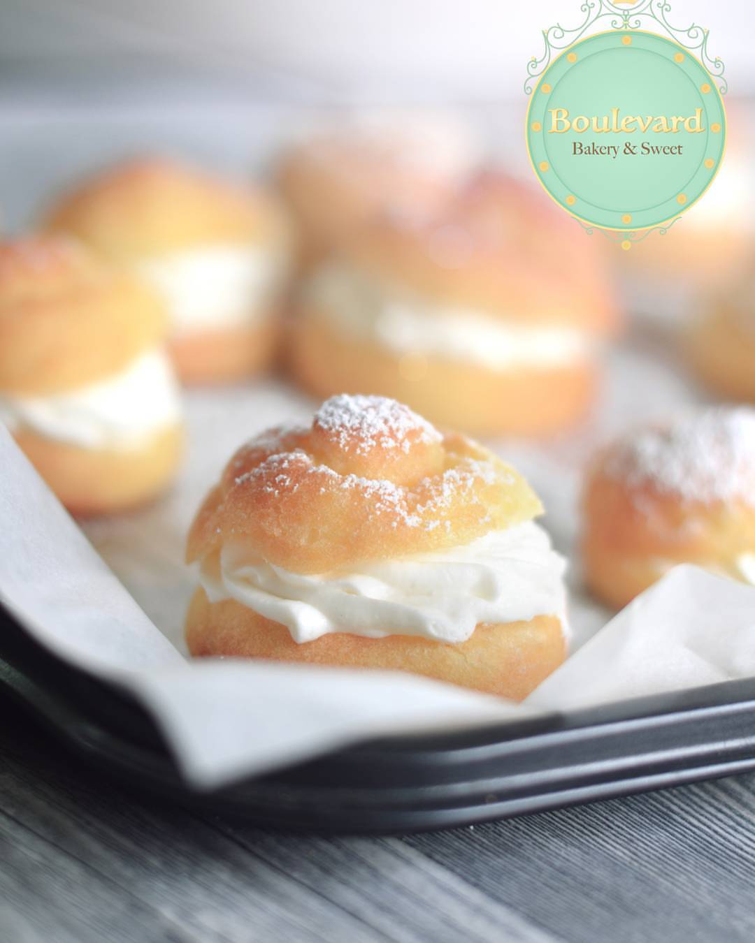 وَ حين عَثرتُ عليكْ فَقدتُ قَلبي ❤ .. . our light cream puff, Available tomorrow . يتوفر غ