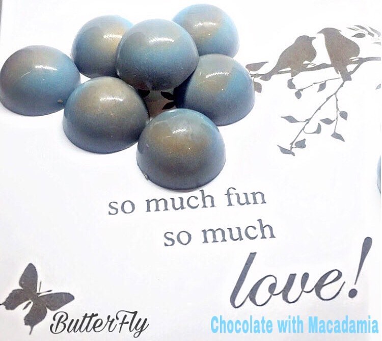شوكلاتة بحشوة المكاديميا ‏ Chocolate with Macadamia #الرياض#شوكولاتة#فاخره#مناسبات#حلويات#