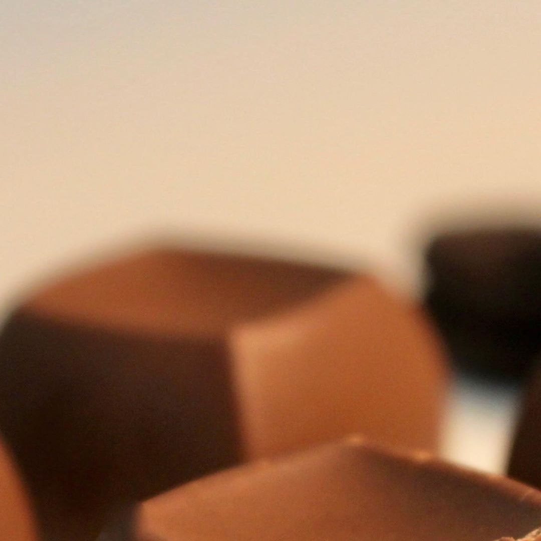 #roki_rood #chocolate #chocolates #cacao #cacao_bonbons #bonbons #delicious #sweet #sweets